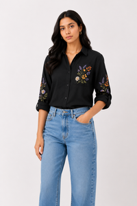 Chemise noire brodée de fleurs pour femme – Haut décontracté élégant à manches longues et boutonnage avec broderie florale colorée - Product Image 4