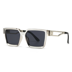 <span class=keywords><strong>Lunettes</strong></span> <span class=keywords><strong>de</strong></span> soleil tendance UV400 carrées <span class=keywords><strong>à</strong></span> <span class=keywords><strong>monture</strong></span> intégrale, durables, unisexes, populaires sur Instagram, style streetwear européen et américain, modèles d'influenceurs, OEM - Product Image 3