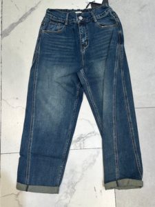 Jeans Larghi <span class=keywords><strong>Taglie</strong></span> <span class=keywords><strong>Forti</strong></span> per Donna, Jeans a <span class=keywords><strong>Vita</strong></span> Alta Stile Mom <span class=keywords><strong>con</strong></span> Fascia Elastica - <span class=keywords><strong>Pantaloni</strong></span> <span class=keywords><strong>in</strong></span> Denim Blu - Product Image 3