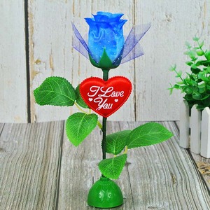 Luci LED a Forma di Rosa per la <span class=keywords><strong>Festa</strong></span> <span class=keywords><strong>della</strong></span> <span class=keywords><strong>Mamma</strong></span>, Fiori Artificiali Luminosi, Rose Simulate, Regali per la <span class=keywords><strong>Mamma</strong></span>, Decorazioni per la <span class=keywords><strong>Festa</strong></span> <span class=keywords><strong>della</strong></span> <span class=keywords><strong>Mamma</strong></span> - Product Image 4