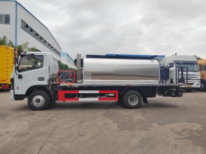 Camion distributeur d'asphalte 6m³ avec largeur de pulvérisation de 6m, pulvérisateur de bitume, moteur Dongfeng Cummins - Product Image 5