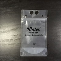 Sachet en plastique givré personnalisé avec des perforations imprimées transparentes pour l'emballage de jus et d'aliments