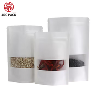 Sacs d'emballage en papier kraft blanc refermables de haute qualité avec fenêtre et logo personnalisé, conçus pour les aliments, les bonbons et les collations.