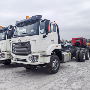 공급업체 HOWO NX 6X4 화물 트럭 초대형 적재량 섀시형 밴 판매 - Product Image 1