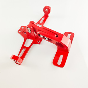 Marco para matrícula de motocicleta Qiangye, rojo, de aleación de aluminio CNC, ajustable, para modificación de motocicletas M8810 - Product Image 1
