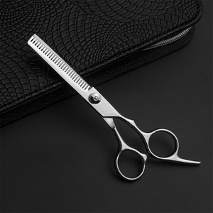 Set di <span class=keywords><strong>forbici</strong></span> da <span class=keywords><strong>barbiere</strong></span> professionali per <span class=keywords><strong>forbici</strong></span> da parrucchiere in acciaio inossidabile rasoio prodotte per parrucchieri - Product Image 6