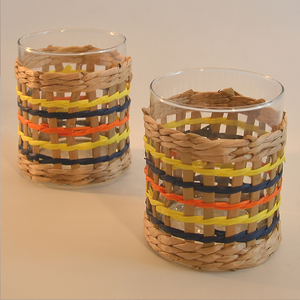 Ensemble de tasses en rotin artisanal en canne indonésienne et herbe jaune, personnalisable et créatif - Product Image 4