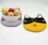 Sous-plat et tapis de bureau modernes en feutre de laine écologique fait main, résistants à la chaleur, avec couleur et taille personnalisables pour la table de cuisine