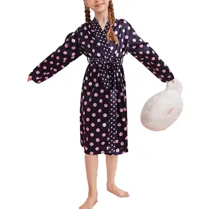 도매 어린이 여름 긴 소매 느슨한 실크 새틴 인쇄 어린이 가운 물방울 무늬 N 새틴 벨트와 여자 목욕 가운