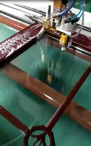 Machine de colle de verre CNC pour fenêtres et ligne de pressage de verre Machine de colle de porte et de fenêtre - Product Image 5