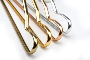 Sterke Capaciteit Naadloze Anti Roest Licht Gewicht Hanger Alloy Gold Drogen Jurk Boom Aluminium Metalen Doek Hanger