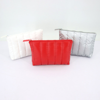 Sac à cosmétiques personnalisé en gros, mignon, pour fille, sac de maquillage Teddy d'hiver pour les vacances, la plage, la croisière, les voyages
