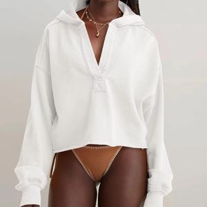 Sweat-shirt vintage à manches longues en molleton français de haute qualité pour femmes, à capuche, à ouverture profonde, avec surpiqûres inversées - Product Image 2