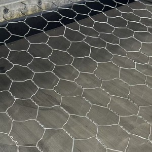 Fabrikpreis Fluss-Hochwasserschutz Sechseckige Verzinkte Matratze Rostschutz Steinbefüllte Gewebte Gabionenmatte - Product Image 3