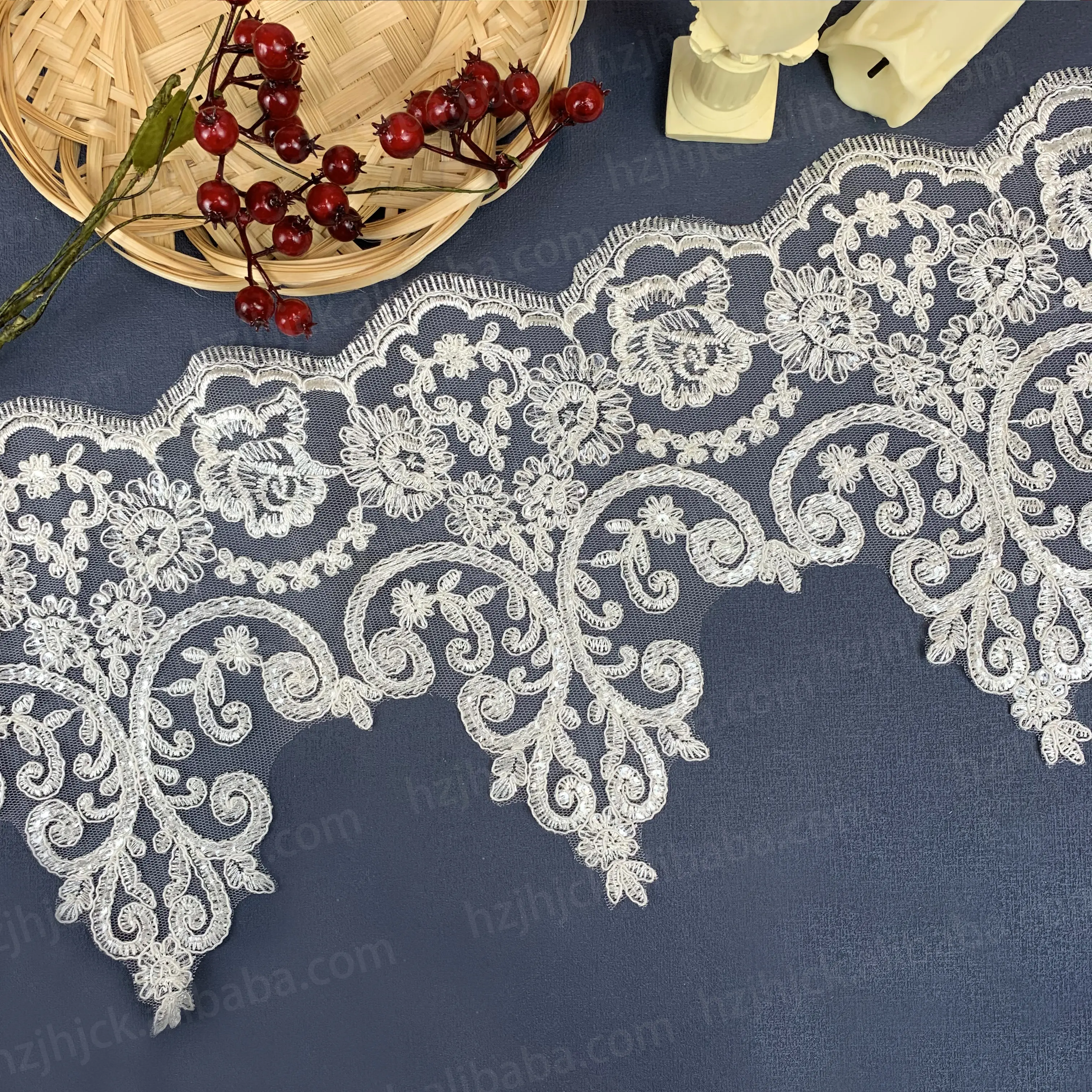 New Hot selling Sequin Wedding Embroidered Border Trimming Lace Trim For Dress Clothes Tablecloth Curtain Sewing