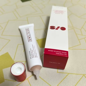 <span class=keywords><strong>Base</strong></span> de Teint Liquide <span class=keywords><strong>Matifiante</strong></span> Extrêmement Hydratante <span class=keywords><strong>et</strong></span> Alcaline, Éclaircissante, Minimisant les Pores, Blanchissante, pour un Effet Peau Nue - Product Image 4