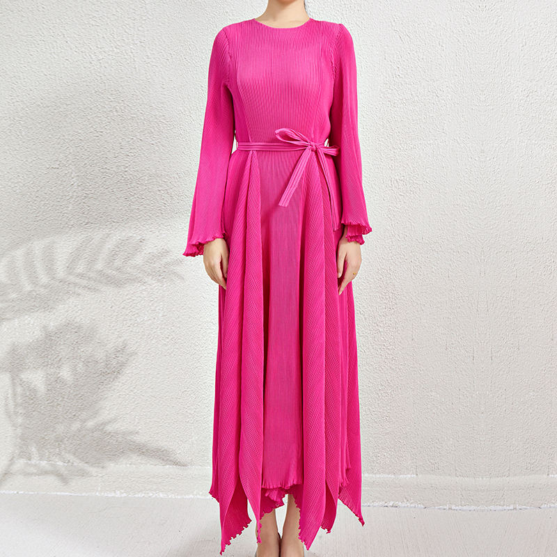 สีแดงม่วง