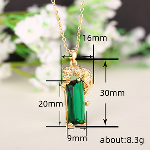Collana con Ciondolo Leopardo Trendy per Donne, Gioiello Elegante con Charm Animale, Accessorio di Moda per Uso Quotidiano, Idea Regalo - Product Image 5