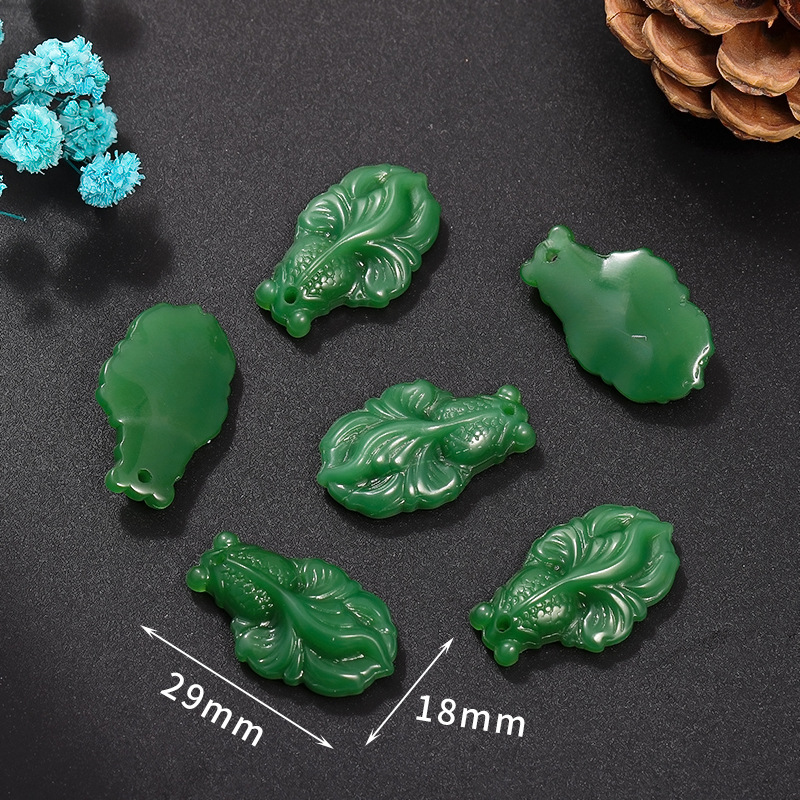 16.Poisson rouge vert foncé avec or abondant (18*29mm)