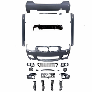 2025 nouveau Kit de carrosserie de Style <span class=keywords><strong>E92</strong></span> m-tech amélioré pour <span class=keywords><strong>BMW</strong></span> série 3 2006-2012y <span class=keywords><strong>E92</strong></span> mise à niveau pare-chocs de voiture accessoires de voiture capot de pièces automobiles - Product Image 5