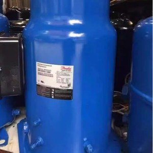Compresseur de climatisation et de réfrigération Hcm120t4lc6 pour systèmes de refroidissement et de chauffage - Product Image 1
