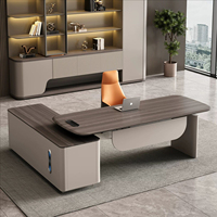 Bureau de direction électrique vertical luxueux avec plateau en bois en forme de L et hauteur réglable