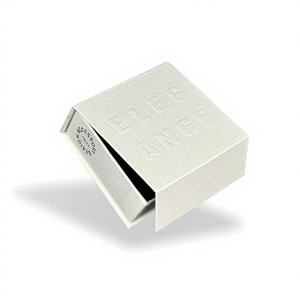 Scatola di Lusso per Gioielli con Logo in Rilievo, Chiusura Magnetica per Bracciali in Cristallo - Product Image 1