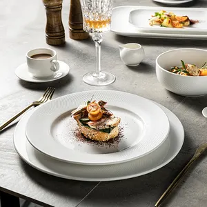 高品质五星级酒店供应商餐具耐用瓷器定制标志菜肴套装白色餐厅陶瓷餐盘