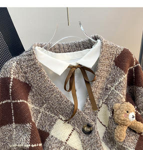 Lâche et minceur rétro <span class=keywords><strong>en</strong></span> forme de diamant ours <span class=keywords><strong>en</strong></span> peluche <span class=keywords><strong>pull</strong></span> Cardigan <span class=keywords><strong>veste</strong></span> pour femmes automne et hiver vêtements d'extérieur - Product Image 5