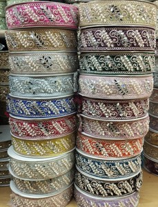 Robes et saris sur mesure, de qualité supérieure, traditionnels, écologiques, avec bordure en dentelle brodée florale, vêtements de mariée, 100% coton/polyester - Product Image 3