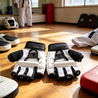 Nouvelles arrivées en stock, vente en gros de gants de boxe d'entraînement, gants de combat à doigts entiers, antidérapants, respirants, en vente