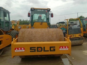 จัดส่งฟรี สภาพเหมือนใหม่ ราคาถูก รถบดถนนมือสอง SDLG LGS8220 ขนาด 22 ตัน รุ่น RS8220 รถบดแบบลูกกลิ้งเดี่ยว ได้รับมาตรฐาน EPA&CE - Product Image 3