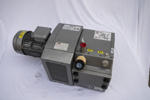 Yüksek kalite özelleştirilmiş döner kanatlı vakum pompası OEM desteği yüksek basınçlı baskı presleri küresel tedarik - Product Image 2