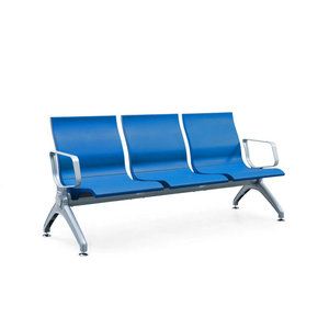 Sillas de espera de aleación de aluminio y poliuretano con mesa y toma de corriente para uso en aeropuertos, estaciones de autobús, hospitales y clínicas. - Product Image 3