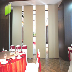 ผนังกั้นห้องแบบเลื่อนได้กันเสียงสำหรับห้องจัดเลี้ยงห้องบอลรูมแบบเลื่อนได้ฉากกั้นห้องเคลื่อนที่สำหรับห้องโถงแต่งงาน - Product Image 5