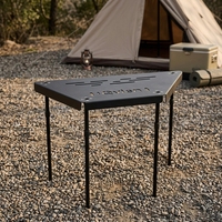 Table de camping pliable en fer noir moderne avec hauteur réglable, mobilier de pique-nique portable pour l'extérieur