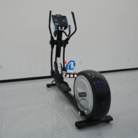 YG-FITNESS YG-E010 Elliptique Commercial Pliable Gain de Place 40% pour Petits Salles de Sport et Hôtels
