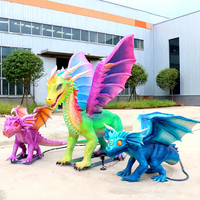 Dragon volant occidental grandeur nature personnalisable pour l'extérieur avec modèle de bébé pour la décoration des parcs à thème, des aéroports et des écoles, télécommande