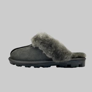 Custom Logo OEM Factory Direct Sale Women's Fur Lining <strong>Clogs</strong> - Thick Warm Fur <strong>Lined</strong> Winter Mules with Non-slip Sole - Product Image 2