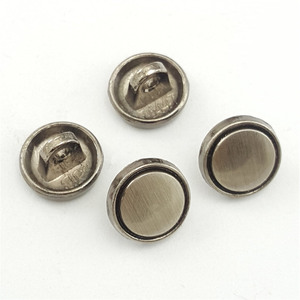 Écologique de <span class=keywords><strong>Haute</strong></span> qualité Ronde Délicate Main <span class=keywords><strong>Couture</strong></span> Bouton En Métal pour les Costumes - Product Image 2