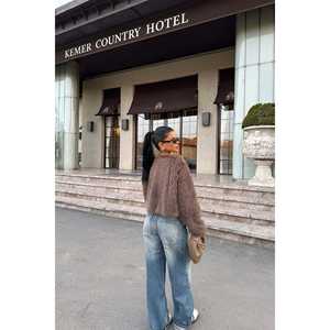 Abrigo de Piel Sintética Marrón Rubí con Relleno de Algodón, Tejido, Cierre de un Solo Botón, Teñido, Recubierto, con Patrón Estampado - Product Image 1