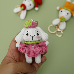Pendentif lapin <span class=keywords><strong>en</strong></span> laine crochetée, motif dessin animé, fruit fait main par Weaver Girl, tissé avec raffinement par Mère. - Product Image 2