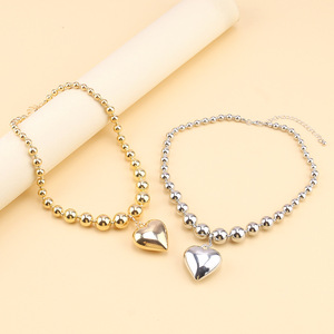 Collar con Colgante de Corazón Dorado, Cadena de Aleación de Zinc, Joyería para Fiestas, Accesorio de Moda - Product Image 4