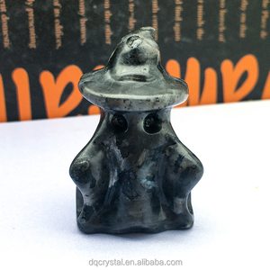Commercio all'ingrosso di cristallo naturale nero di ossidiana fantasma di cristallo artigianale materiali bianchi di giada fantasma con cappello per il regalo di Halloween - Product Image 5