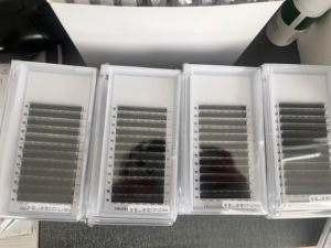 Nuevas Pestañas Populares LJ LB LC LD M L Curl Easy Fan, Pestañas Camellia de 0.07mm, Longitud Mixta de 8-15mm, Extensiones de Pestañas Voluminosas y Desordenadas - Product Image 5