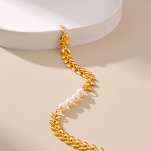 New Freshwater <strong>Pearl</strong> <strong>Bracelet</strong> Wheat Chain <strong>Bracelet</strong> Plain Chain <strong>Bracelet</strong> With 18K Gold Plated Brass Jewelry