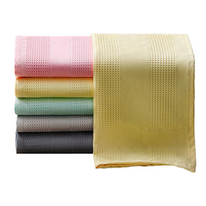 Paño de Microfibra Tipo Waffle 40x40cm, Absorbente, para Limpieza de Vidrios, Color Sólido, Uso Versátil - Product Image 2