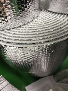 Matériau d'isolation <span class=keywords><strong>thermique</strong></span> écologique directement de l'usine : <span class=keywords><strong>rouleau</strong></span> de <span class=keywords><strong>mousse</strong></span> EPE laminée avec feuille d'aluminium de 10 mm et film à bulles - Product Image 4