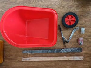 <span class=keywords><strong>Brouette</strong></span> de poignée <span class=keywords><strong>en</strong></span> <span class=keywords><strong>bois</strong></span> de roue solide de plateau <span class=keywords><strong>en</strong></span> plastique de matériel de haute qualité <span class=keywords><strong>pour</strong></span> des <span class=keywords><strong>enfants</strong></span> jouant - Product Image 5