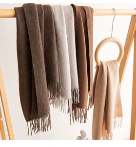 Écharpes en laine 100% tricotées unies pour hommes et femmes, automne-hiver, nouvelles, chaudes, accessoires de mode pour l'extérieur - Product Image 2